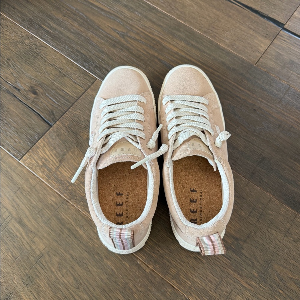 Reef Tan Sneakers with Cream Details - Picture 2 of 4